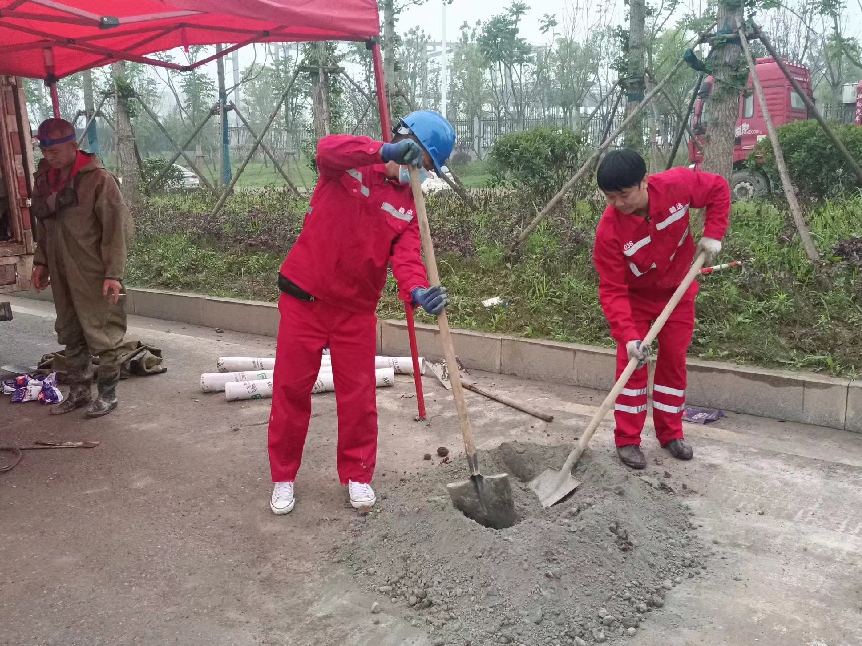椒江管道疏通哪家好】及时进行市政管道清淤